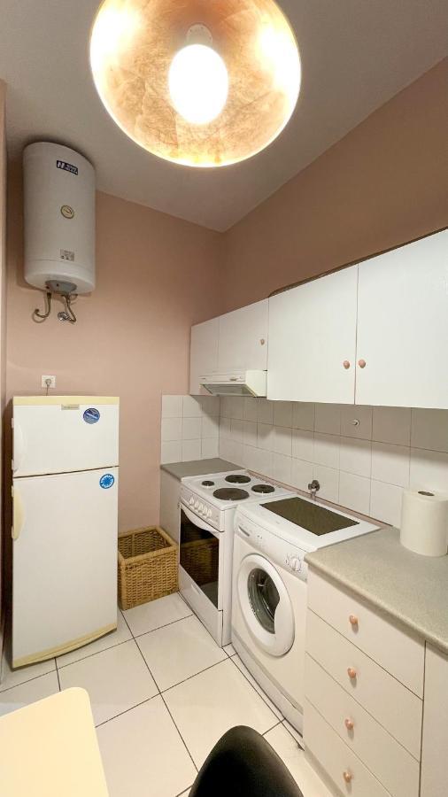 Vanilla - Happyhostgr - Downtown Apartment Volos Exterior photo